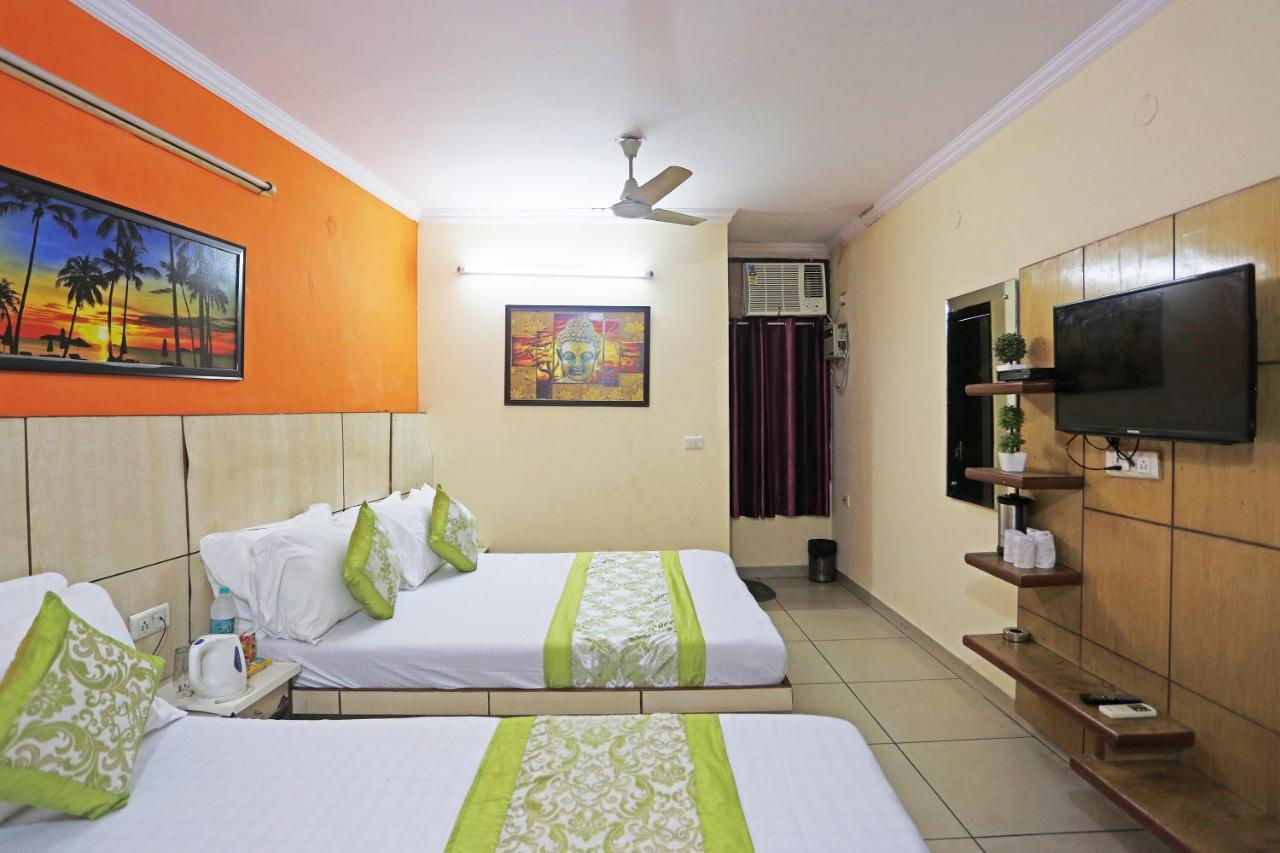 Hotel Sun Village Near New Delhi Railway Station ภายนอก รูปภาพ