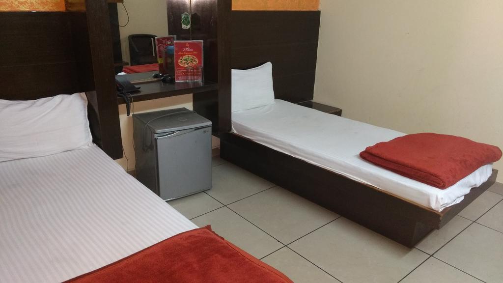 Hotel Sun Village Near New Delhi Railway Station ภายนอก รูปภาพ