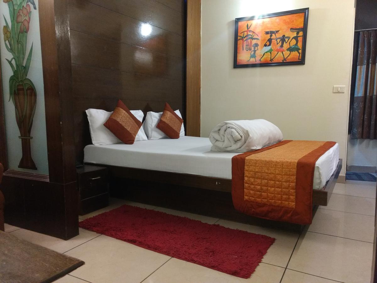 Hotel Sun Village Near New Delhi Railway Station ภายนอก รูปภาพ