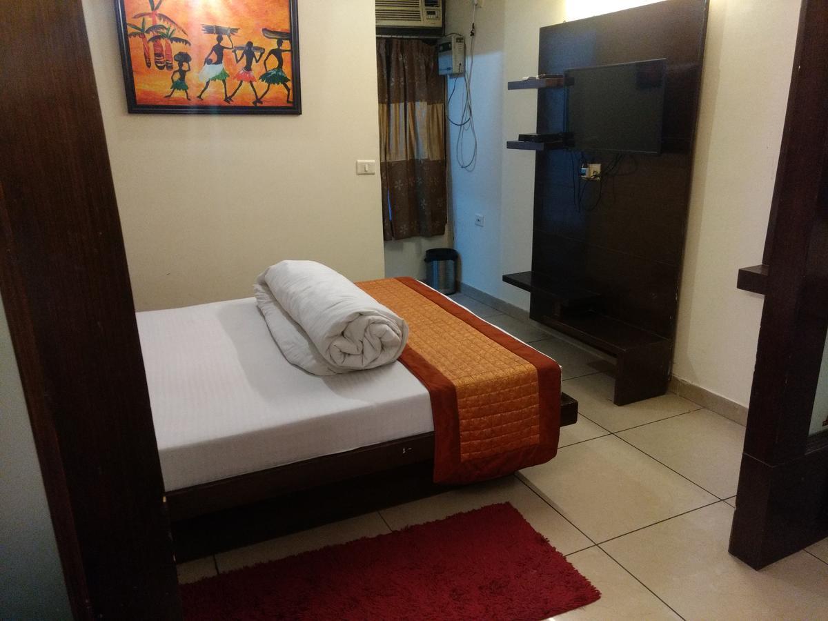 Hotel Sun Village Near New Delhi Railway Station ภายนอก รูปภาพ