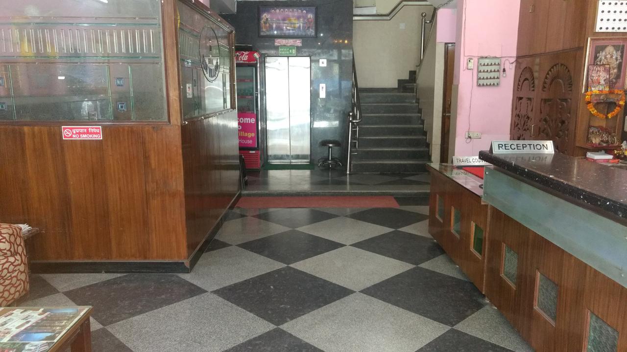 Hotel Sun Village Near New Delhi Railway Station ภายนอก รูปภาพ