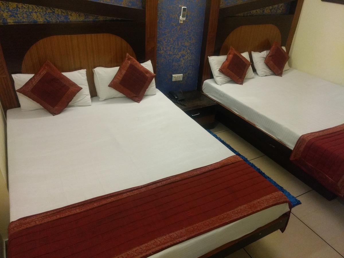 Hotel Sun Village Near New Delhi Railway Station ภายนอก รูปภาพ